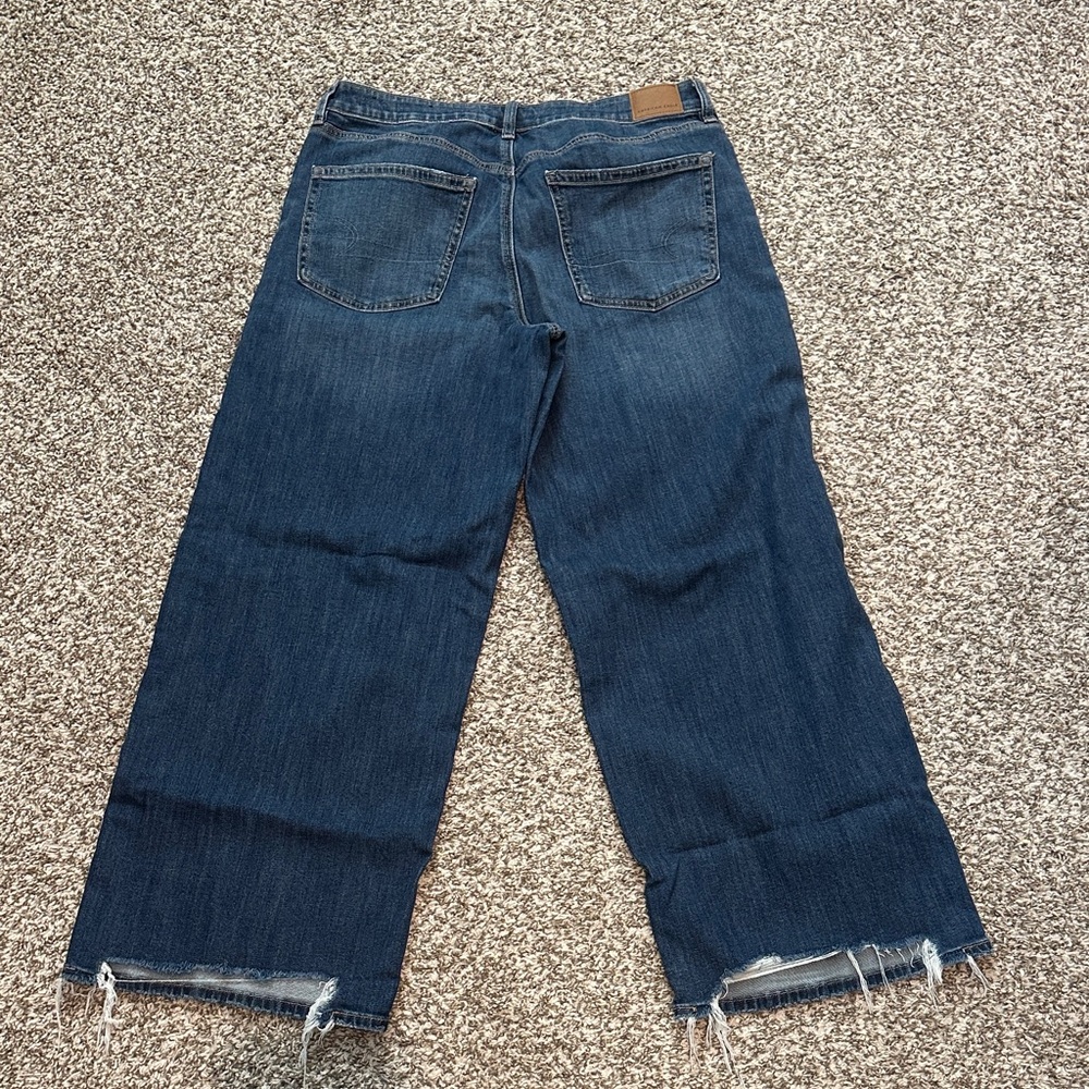 American Eagle Outfitters Low-Rise Baggy Wide Leg Jeans - Picture 4 of 4